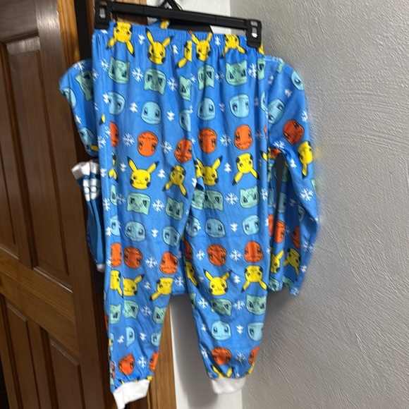 Loungefly Pokémon crossbody bag+2 image Wallet+Pokémon Accutime⌚️9”+NWT PJs/🧦sz8 - Picture 16 of 17